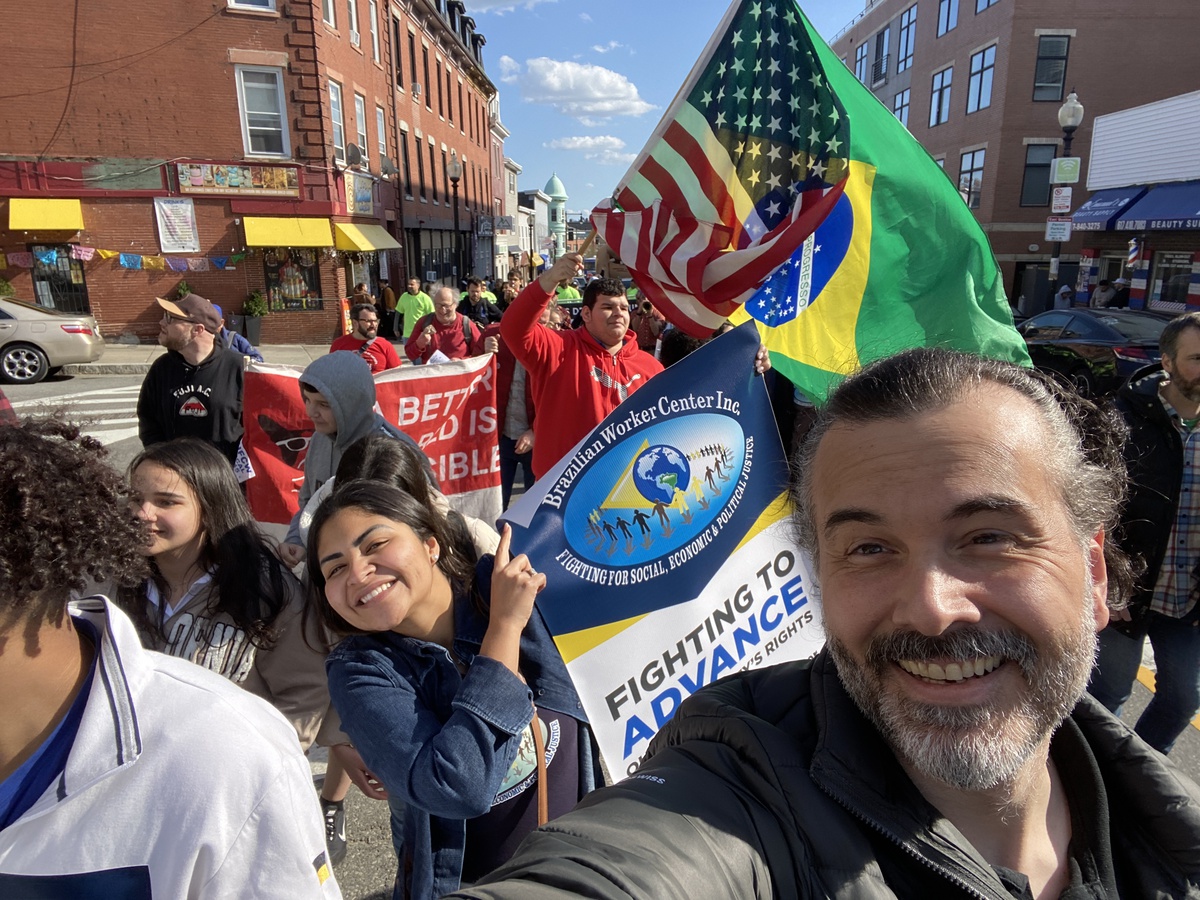 brworkercenter's tweet image. Os estudantes do Dreamers Fellowship participaram da Marcha do Trabalhador, realizada pelo Labor Council for Latin American Advancement. A atividade é parte do currículo de Engajamento Civil e o objetivo foi mostrar a eles a importância de ir para às ruas reivindicar direitos.