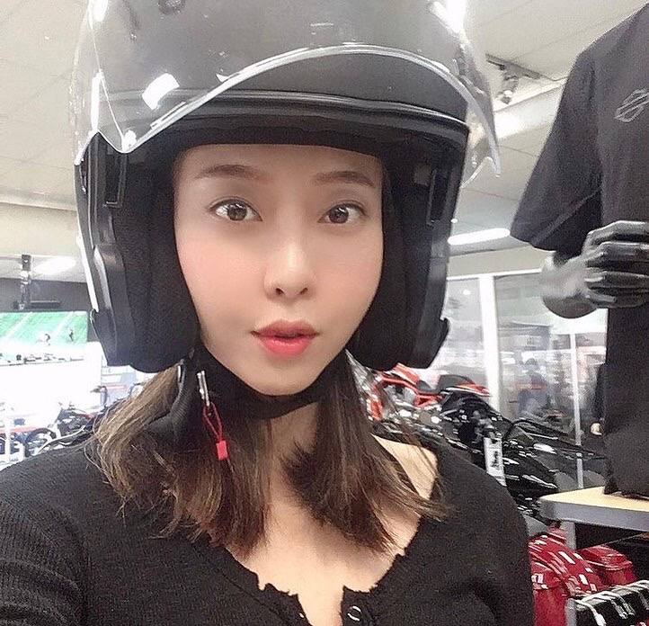 Showed up at the Harley store today and I needed a helmet but I couldn't bring it to Australia. I still give up, but it's a great helmet🏍️🪖⛑️ #Italy #milan #Lavender #France #violet #cake #milktea #designer #garment #girl #holiday #travel #welcome #cooperate #golf #food #enjoy