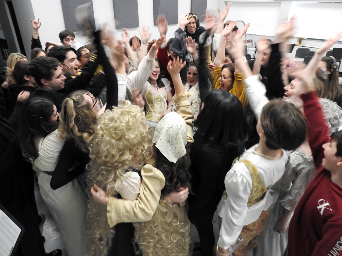 CommackSchools's tweet photo. Congratulations on 14 HuntingTONY nominations to the cast, crew and pit for CHS’s Masque & Wig productions! Incredible performances in the drama and musical this year! We are excited to see who wins at the awards ceremony next month! #CommackHighSchool #MasqueandWig #HuntingTONY https://t.co/eYijBJAa3d