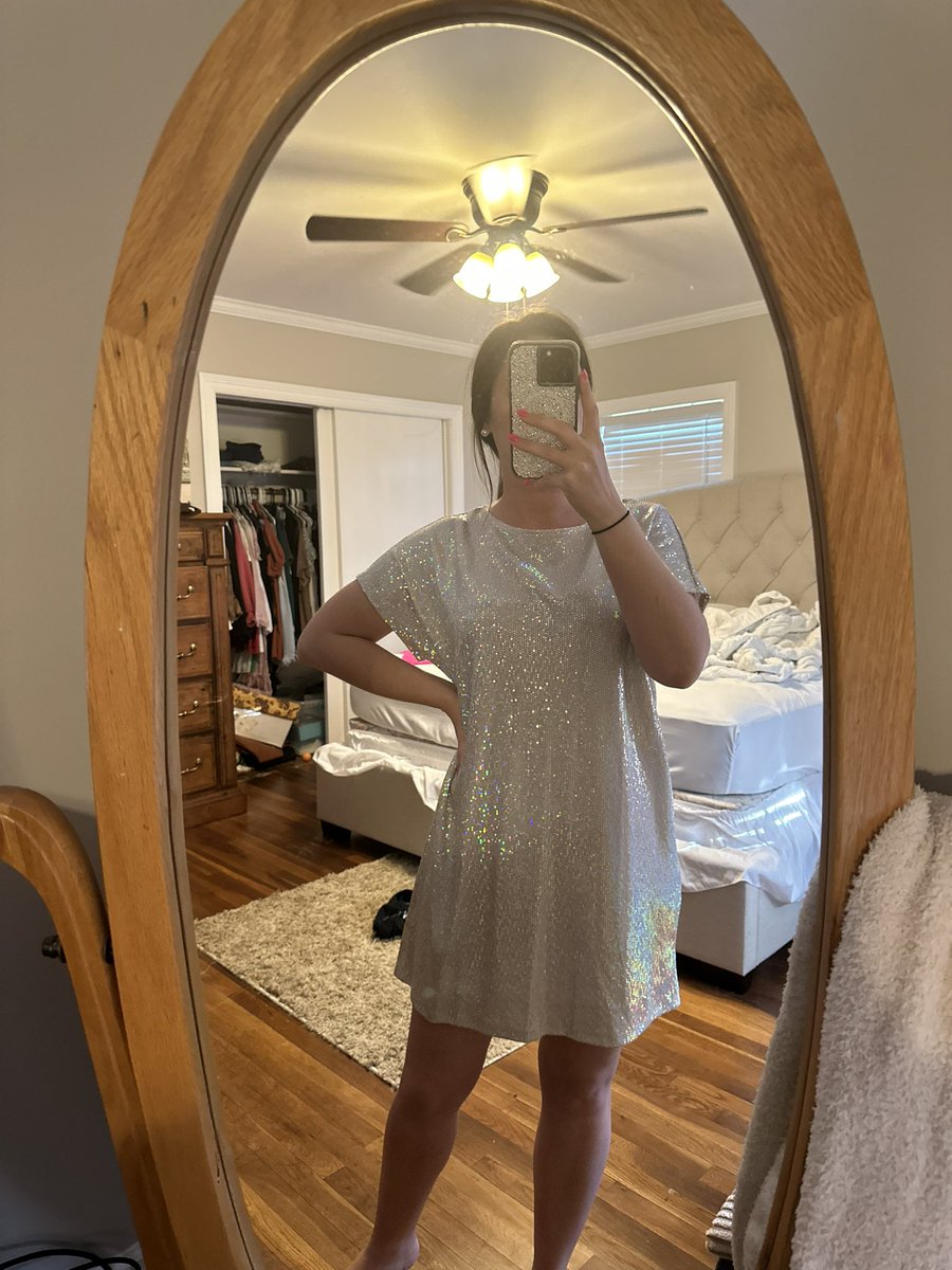 morganjmeche's tweet photo. @tprimmm Excuse my messy room (it was laundry day)🫣 but I do have this from Adeline that you are welcome to borrow if you can’t find anything! https://t.co/HjMCwQuZii