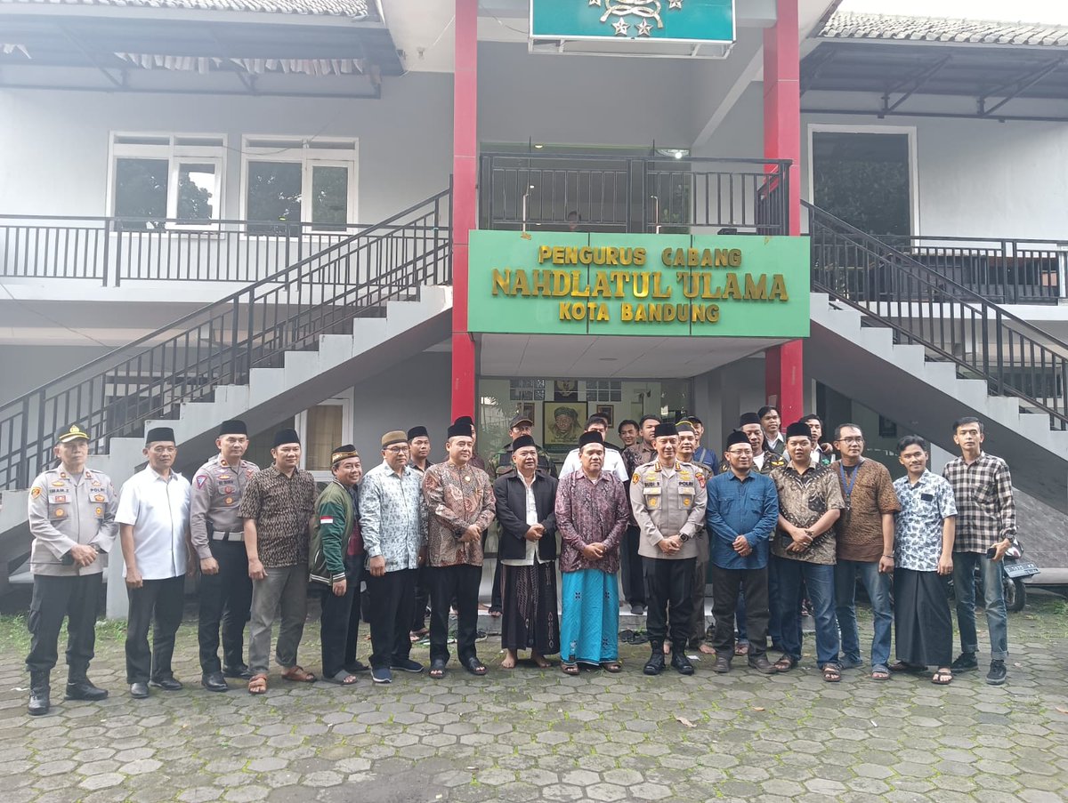 Kunjungan silaturahim Kapolretabes bandung Kombespol Budi Sartono di kantor PCNU Kota Bandung