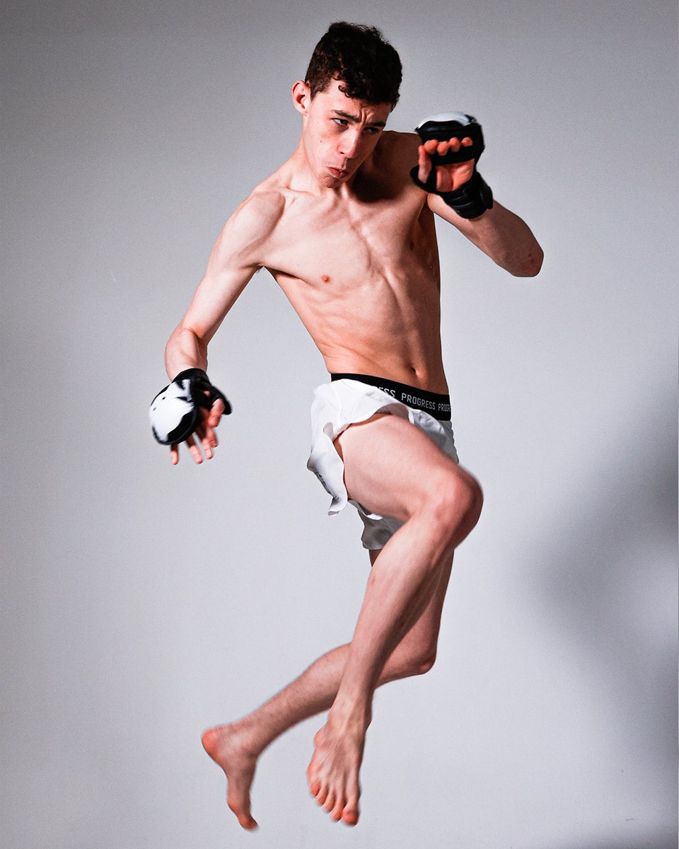 antritson's tweet photo. Fun in the Studio for @KingdomCombat 
Promo Shoot with MMA Fighters.

#photography #photo #photoshoot #photographylife #colourgels #headshots #studiophotography #studioportraits #photobts #BTS #portraitvisuals https://t.co/Zb2UN5jh3i
