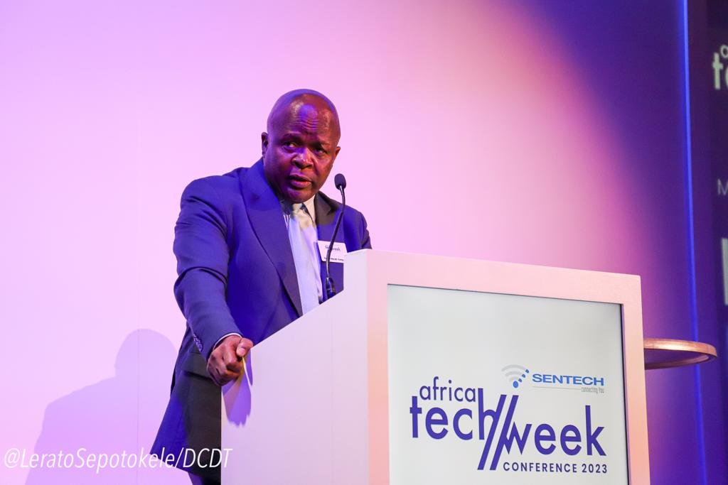 GovernmentZA's tweet photo. [Photos] Minister Mondli Gungubele at Sentech Ltd. #AfricaTechWeek Conference and Awards in Cape Town.

Digital talent will be one of key enablers of digital transformation and we recognise increasing demand for digital skills, both in the workplace and for vitality #SentechATW23 https://t.co/N7f448eSc3