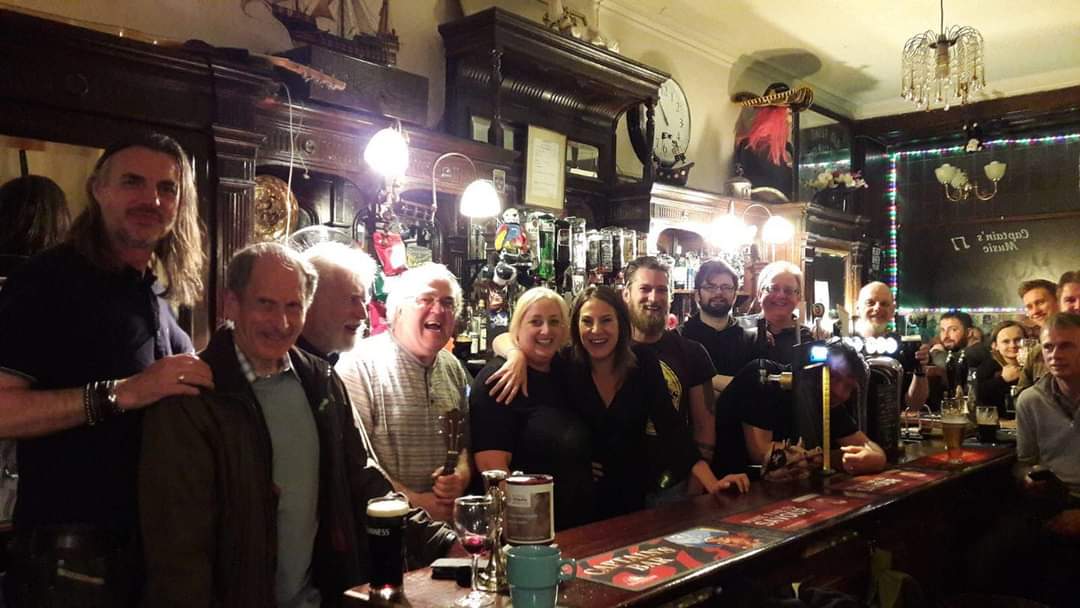Captain's Bar tweet media
