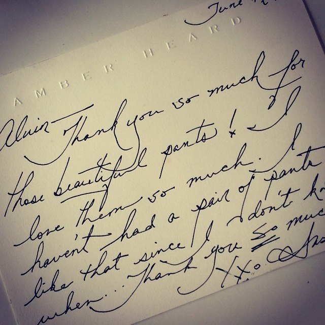 stirgussa's tweet photo. Amber's handwriting just before the resident #DeppAnon comes defending this 🤪
#IStandWithAmberHeard https://t.co/ykJknmA2Ta