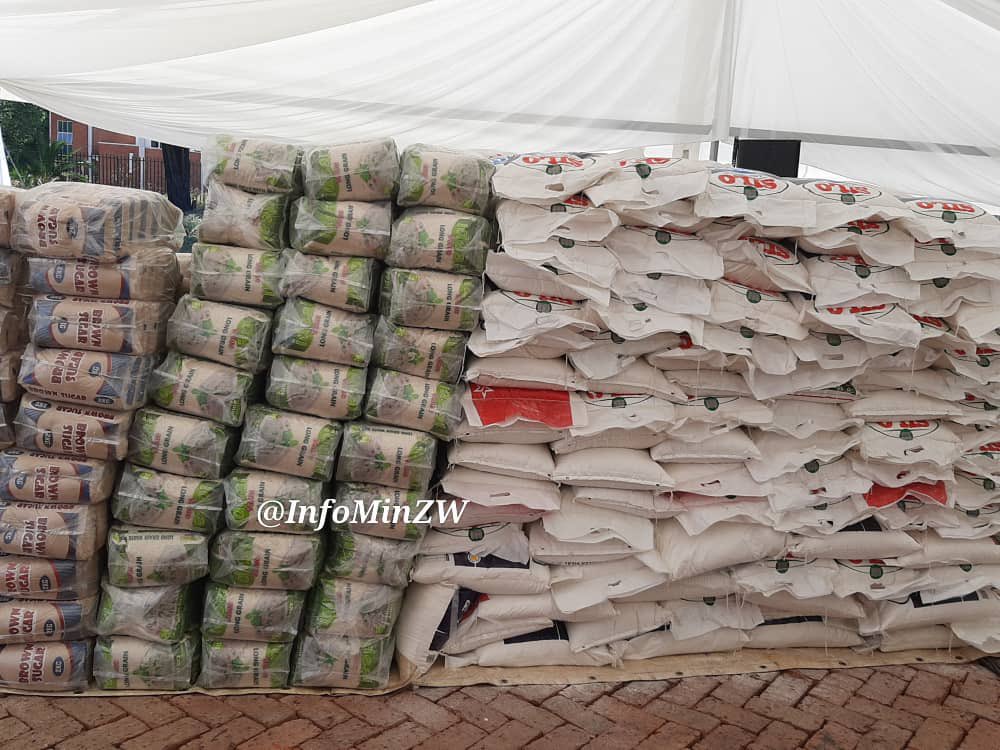nickmangwana's tweet photo. The @ZimFirstLady Dr Mnangagwa is at Harare Children's Home in Estlea conducting her Nhanga/ Gota programme. She is also expected to interact with hundreds of children drawn from all orphanages in Highfields and Harare Central districts.
She has brought assortment of food items as part of her support to various children homes.