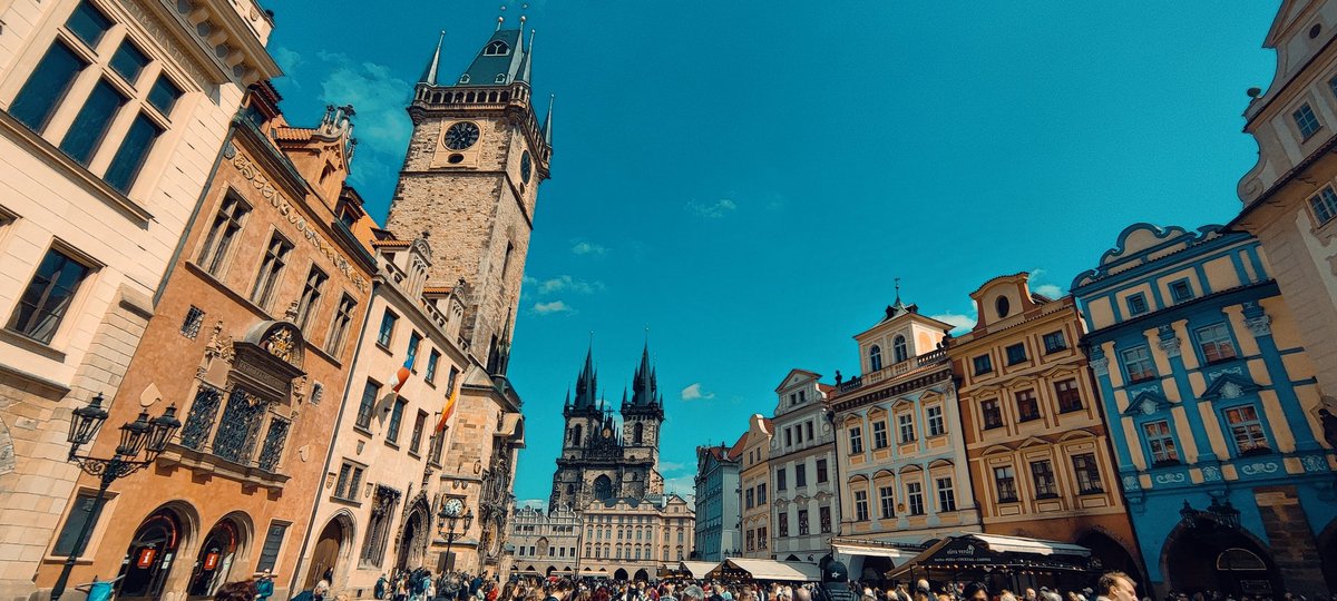 BAGFILLERR's tweet image. Just landed to #praque few days visit 😎🫰have a nice day everyone. 🙏