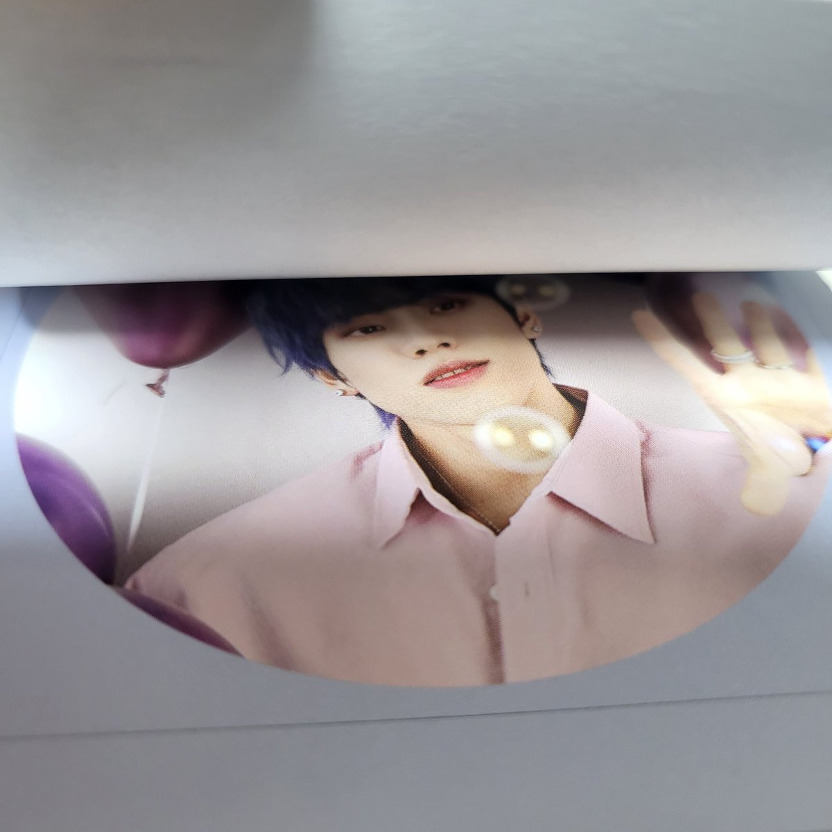 kms9292's tweet photo. 포스트잇 뒤에 또또우 있는거 모를뻔 포스트잇 쓸 맛 난당
맨 뒤에 손글씨 편지 읽다가 괜히 울컥했지모야ㅠㅠ🥲
이렇게 많이 챙겨줘서 남는게 없을거 같긴 한데 다음에 또 해줘 또 살게용💚💚💚
#또또마켓후기이벤트 #또또짱 #또또야여기야 https://t.co/x8IotxEDcg