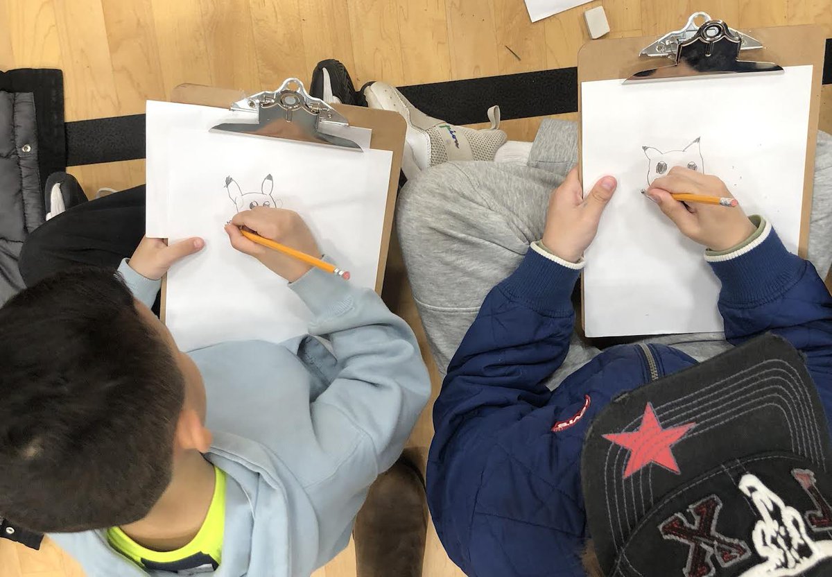 This week is Literacy Week at DDW!  Yesterday classes in Grades 2-5 took part in an interactive workshop with Freeze DNA where students learned all about Comic Art!  #EducationWeek2023 <a href="/HaltonDSB/">HDSB</a>