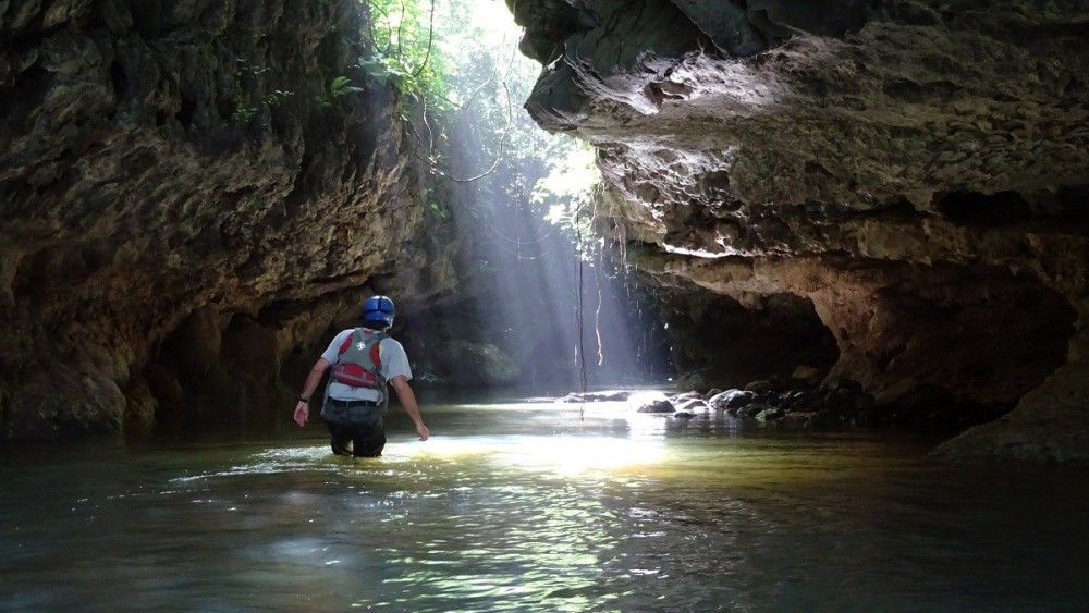 Private Bayano Caves Tour/Panama $240
rfr.bz/t5pwf0h
Canyoning,Boat ride,River trekking/cave exploration,Guna native community
#caves #boat #boatride #caveexploration #rivertrekking #boatride #activities #excusion #canyoning #adventure #adrenaline #exploring #food