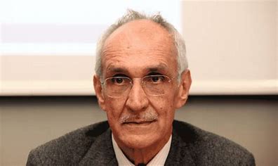 socialmiliac's tweet photo. Un modesto decreto sul #lavoro, venuto male sotto il profilo della chiarezza e della leggibilità: "un'immensa prateria aperta alla discrezionalità dei giudici, quindi ai ricorsi degli avvocati". Pietro #Ichino, su @ItaliaOggi, dà un primo giudizio al dl
https://t.co/dQiz0IkVZ3 https://t.co/cKWPGklUK0