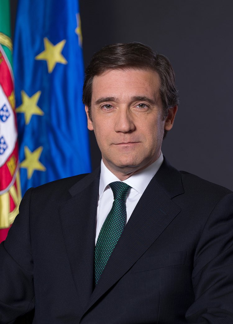 Bom dia a todos os portugueses, que sentem falta deste senhor.