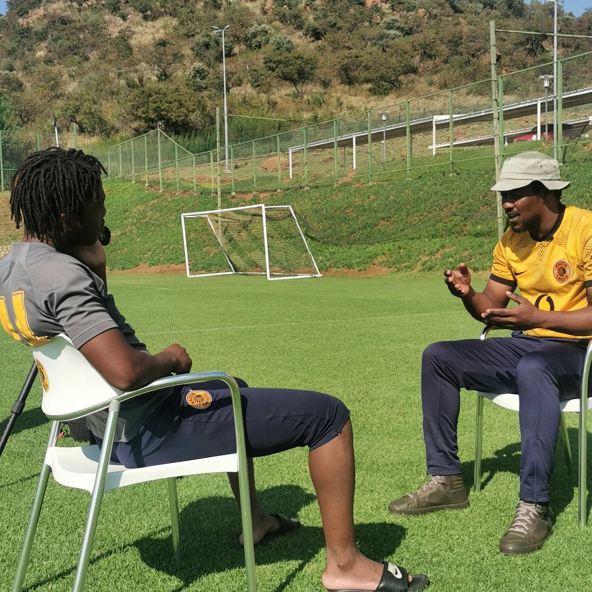 VodacomSoccer's tweet photo. Bona! #Ringanathi, coming to you LIVE from @KaizerChiefs Village. Be sure to tune into the next episode coming soon ✅ https://t.co/INtNB3MpbZ