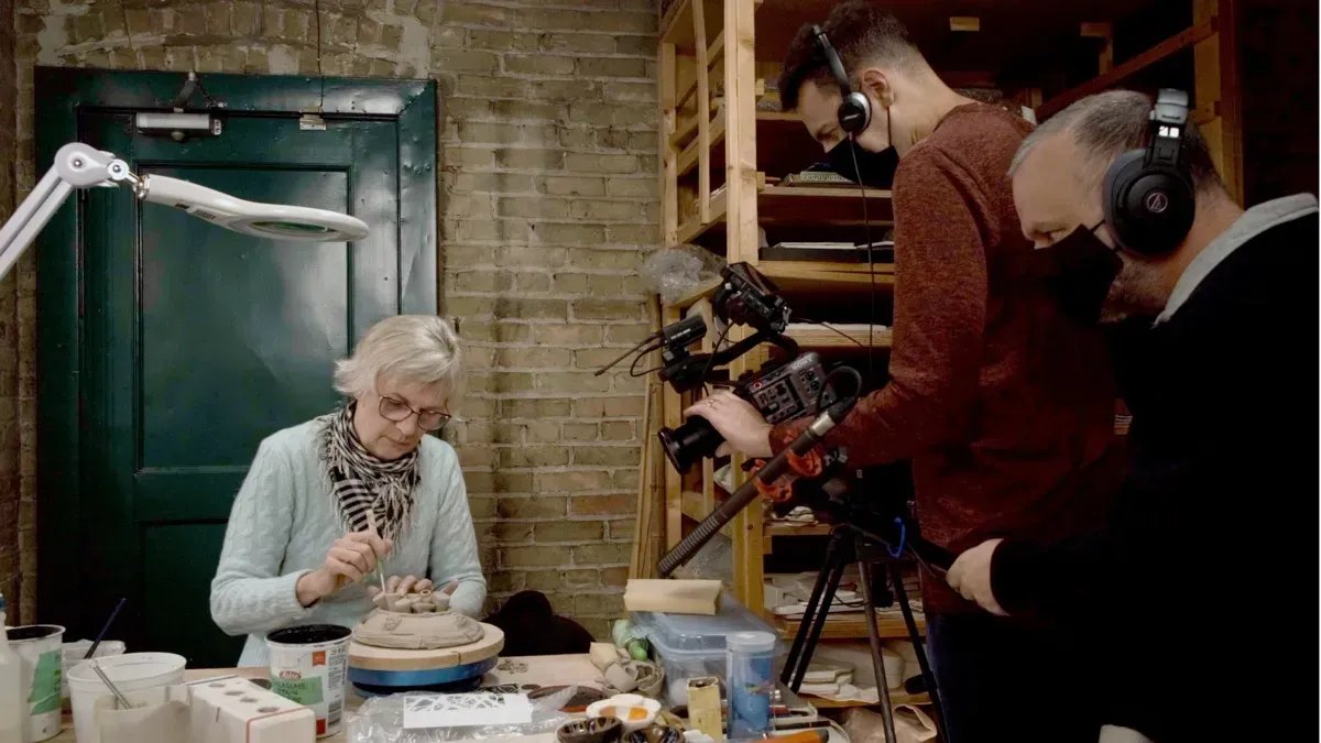 CanadaCouncil's tweet photo. 📣 Call for nominations for the Governor General’s Awards in Visual and Media Arts: Know someone in #VisualArts, #MediaArts or #FineCrafts who deserves a prestigious #GGArts award? Nominate an artist from Canada by June 1st, 2023 for the #GGArts2024! https://t.co/72yc08BWQv https://t.co/zSGN2ex8VN