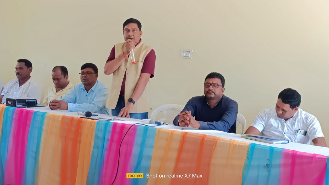 प्रदेश पंचायत सचिव संघ छत्तीसगढ़ के प्रदेशाध्यक्ष श्री <a href="/TulsiSahu15/">Tulsi Sahu</a> ने अंतरराष्ट्रीय प्रेस स्वतंत्रता दिवस के अवसर पर मीडिया संस्थानों, पत्रकारों और प्रतिनिधियों को शुभकामनाएं दी हैं।
#WorldPressFreedomDay
#पंचायत_सचिव_शासकीयकरण
<a href="/AbhiudayTiwari7/">Abhiuday Tiwari</a> 
<a href="/bhupeshbaghel/">Bhupesh Baghel</a> 
<a href="/ChhattisgarhCMO/">CMO Chhattisgarh</a>
