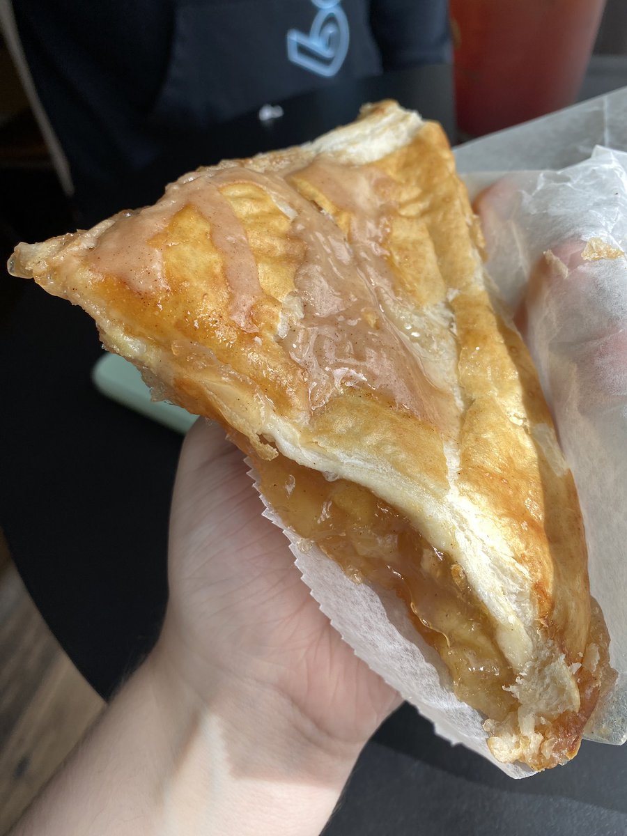rayleearts's tweet image. In memoriam #appleturnover #realta
