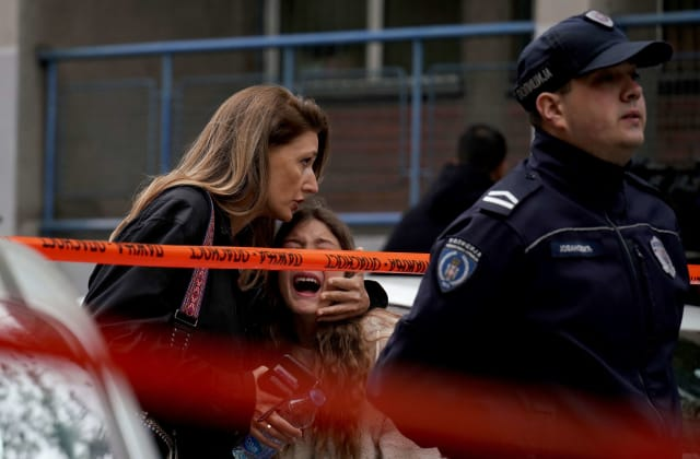 Teenage boy kills 8 children, guard at school in Belgrade:
BELGRADE, Serbia — A teenage boy opened fire at a school in Serbia's capital Wednesday, killing eight children and a school guard, police said. Six more children and a teacher were injured and hospitalized.
@AP https://t.co/uo6yLXpdQY