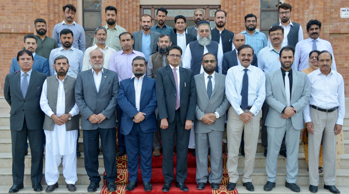 IIUI_OFFICIAL's tweet photo. A farewell ceremony was arranged at the new campus in honour of outgoing Vice President Academics of International Islamic University (IIU) Professor Dr Ayaz Afsar who retired on Wednesday.

Other than Dr. Ayaz Afsar, the farewell ceremony was joined by the Acting IIUI President Dr Nabi Bux Jumani, Vice President Research and Enterprise, Dr. Ahmed Shuja Syed along with Deans, Directors and senior faculty members.
Details:- https://t.co/puVXVE0hsH