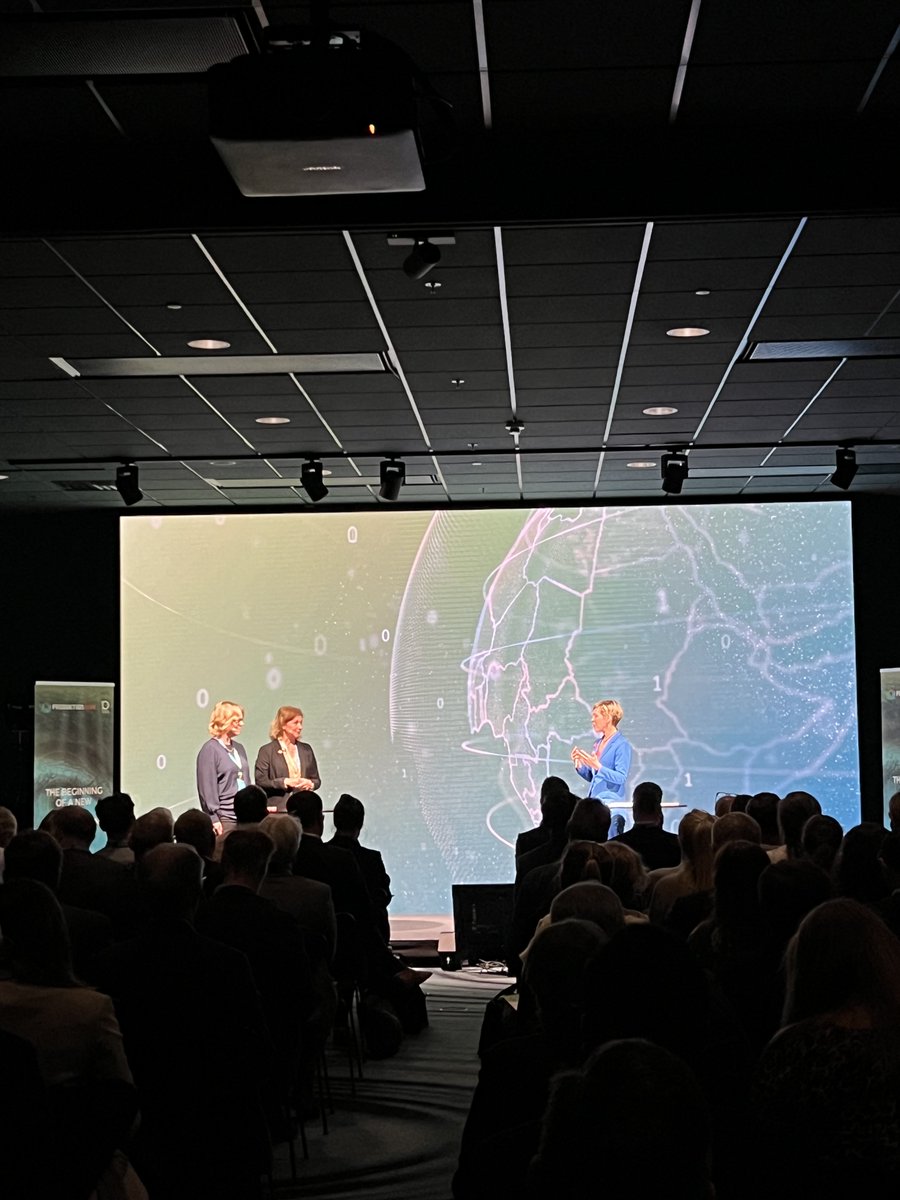 Produktion2030's tweet photo. Produktion2030 has leveraged new technologies and manufacturing know-how to SMEâs, with speed and efficiency through our concept Teknikworkshoppar! @BirgittaOjmertz @RISEsweden and Pia Holmberg at IUC Syd tell us about the successful concept.
#teknikworkshop #research https://t.co/u6cnatYnDT