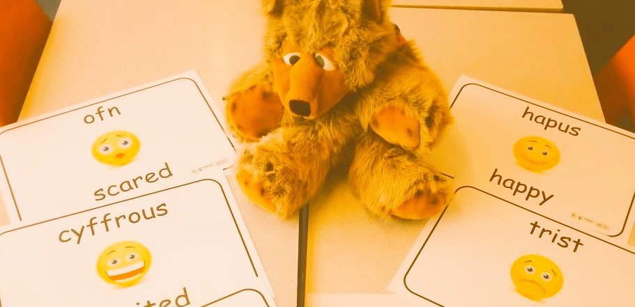 spectrumcymru's tweet photo. @Pennardprimary
Diolch yn fawr to all the children in the #year1class #mrsthomas who were such fantastic listeners and learners during our session on #emotions! You developed your understanding of how important it is to speak to a grown up whenever you feel scared, sad etc. 💫TA https://t.co/nNOBtxWQ1H