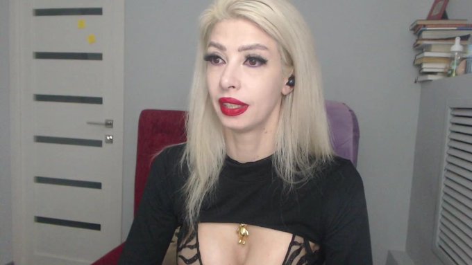 I'm online @MyFreeCams! #onmfc https://t.co/PlGLdxpm31 💚 https://t.co/O1gh5Mdr6T<a class="tags" href="/tag/myfreecams">@myfreecams</a><a href="/tag/onmfc"class="tags">#onmfc</a>