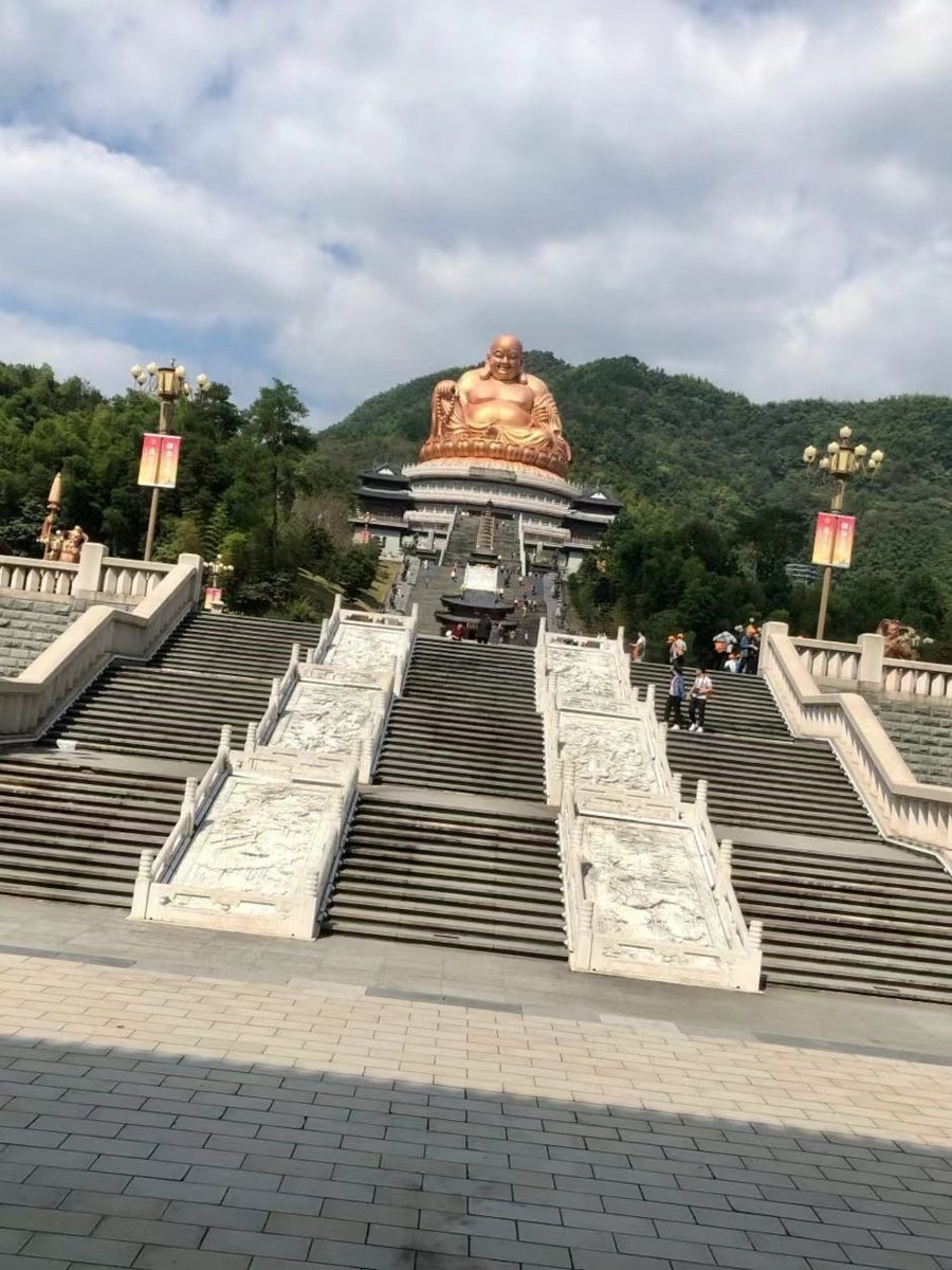 david102425's tweet photo. 私はここにいる~中国寧波~雪窦山~ワンダーランド👏🏻👏🏻👏🏻👍🏼 https://t.co/SBQut8s1z9
