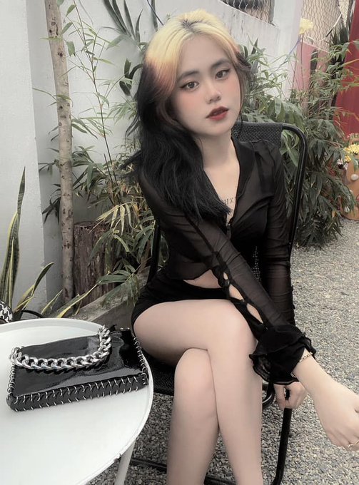 kk35728529's tweet photo. Tìm Đàn Ông Hài Hước Đam Mê Hẹn Hòc@ZALO: 389175061 https://t.co/gIGt65fDlq