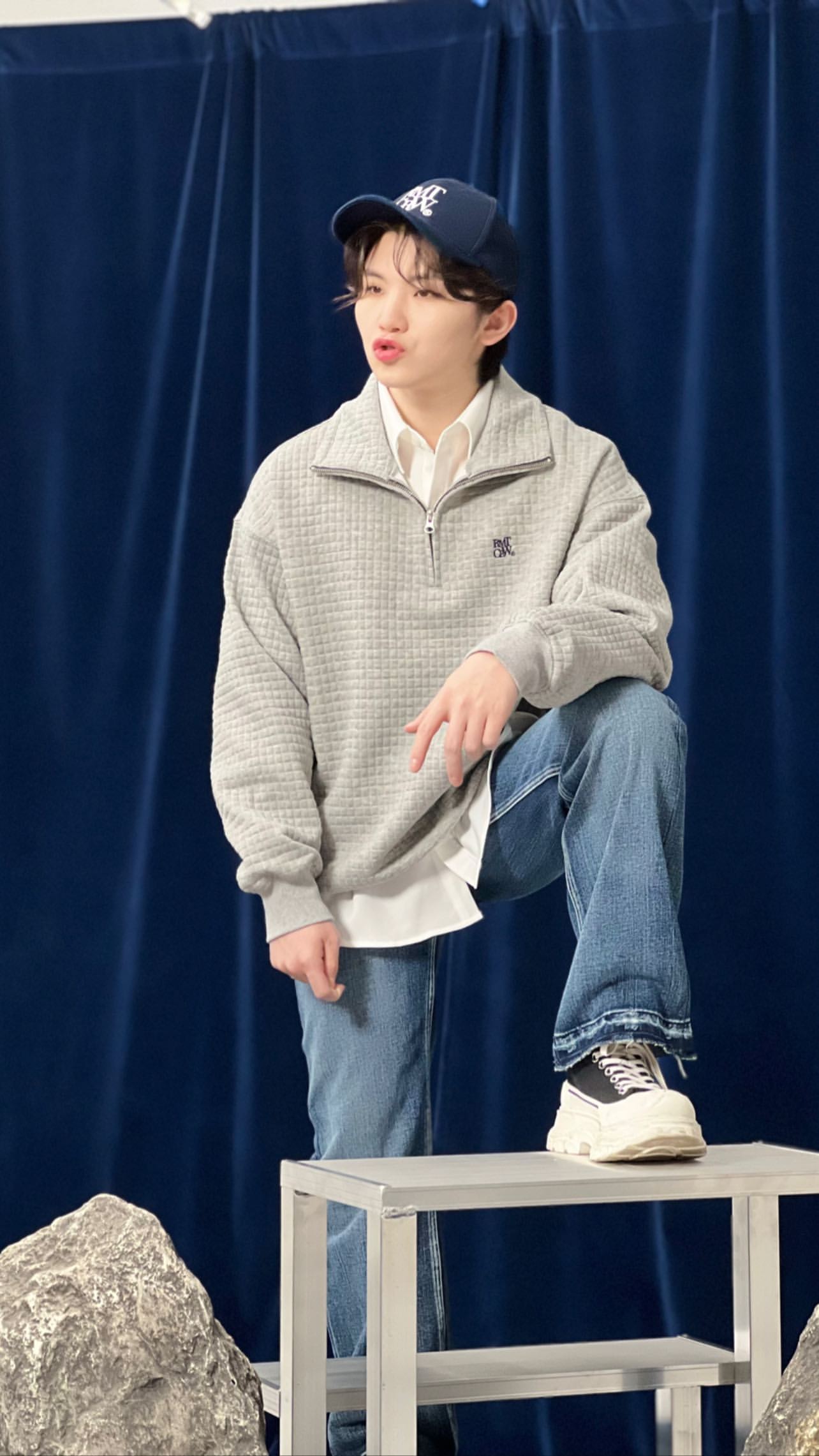 FvMCRSyaYAERw-C?format=jpg&name=4096x409