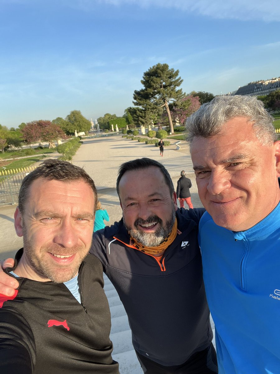 JulienDive's tweet photo. 🏃‍♂️ Pour rester en forme dans nos débats parlementaires à l’assemblée nationale, reprise de nos footings matinaux avant de commencer la journée avec les collègues @J_PVigier &amp; @yannickneuder. https://t.co/hh4uYCXGuZ