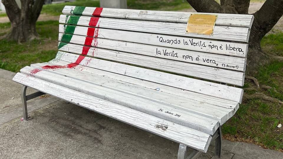🗣️“Quando la verità non è libera, la verità non è vera”. 
 
✍️ Per un’informazione di qualità, per difendere la nostra democrazia, per garantire il diritto alla libertà d'espressione a giornalisti e giornaliste, a tutti e tutte. 
#giornatamondialedellalibertàdistampa