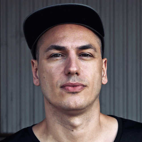 【今夜のタイムテーブル/SET TIMES FOR TONIGHT】
今夜8pmまで前売券購入可/Advance tickets on sale untill 8pm tonight!
<a href="/dosem/">DOSEM</a> 4年振りの来日公演。“Exclusive Melodic Techno Party in TOKYO”をコンセプトにシーンを牽引してきたWEAVESが10周年パーティー開催🔛
womb.co.jp/event/2023/05/…