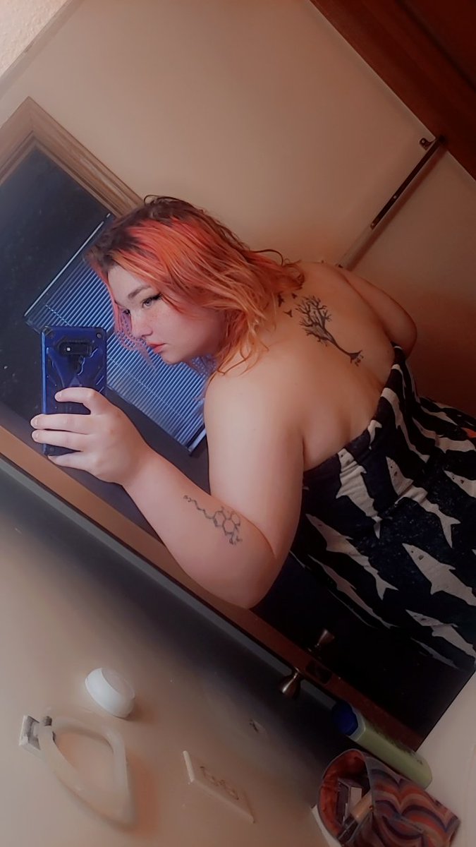 Adarkhole's tweet photo. 😍🥰 cashapp me a 1$ if you think im cute 😍🤣🤣🤣 https://t.co/e9HKDEhW6K