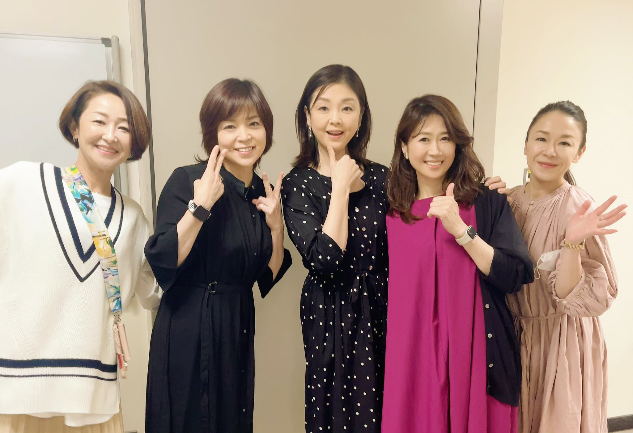 石原詢子　美魔女 石原詢子 в X: „まもなくＮＨＫーＦＭ「今日は一日演歌三昧」に出演しまーす #演歌三昧 #ＮＨＫＦＭ #zanmai #美魔女艶歌卓球部  #多岐川舞子 さん #大石まどか さん #みずき舞 さん #岩本公水 #伍代夏子 さん #聞いてね https://t.co/ztCEJb7ZNL“  / X