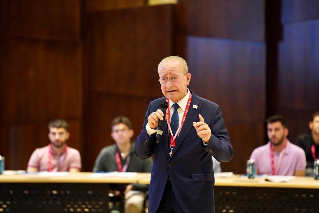 Ciudad de Málaga tweet media