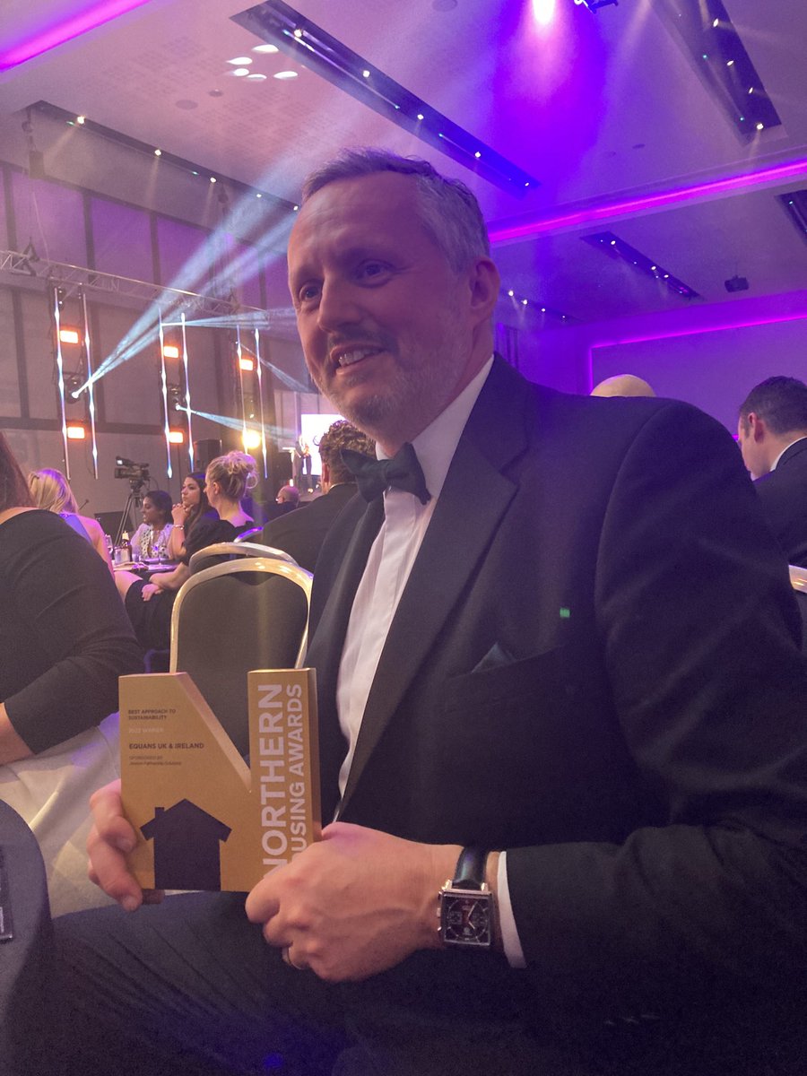 val alker tweet media