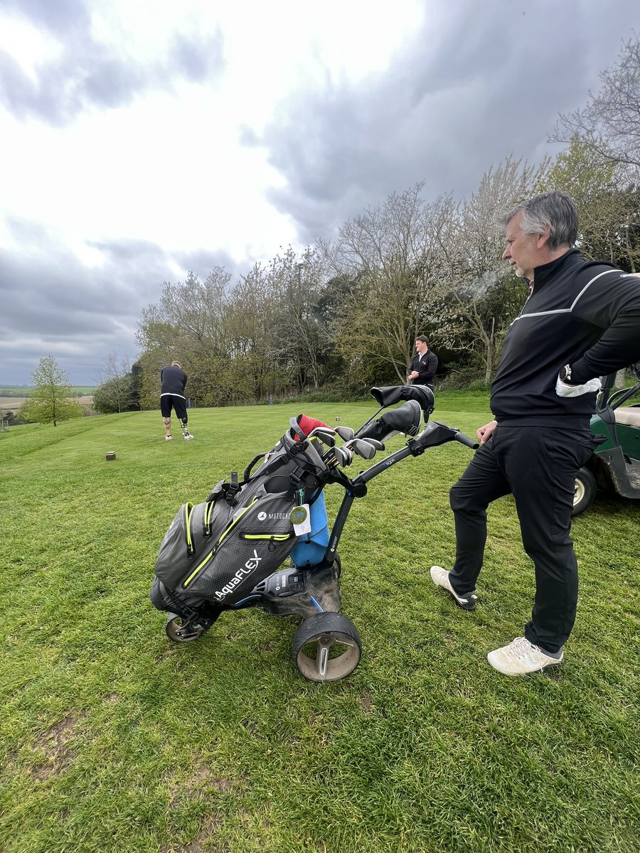 SaffronWaldenGC's tweet photo. Great to welcome part of the @BattleBackGolf team yesterday to the club for a coaching &amp; playing day! ⛳️ https://t.co/bbOx2ciQlK