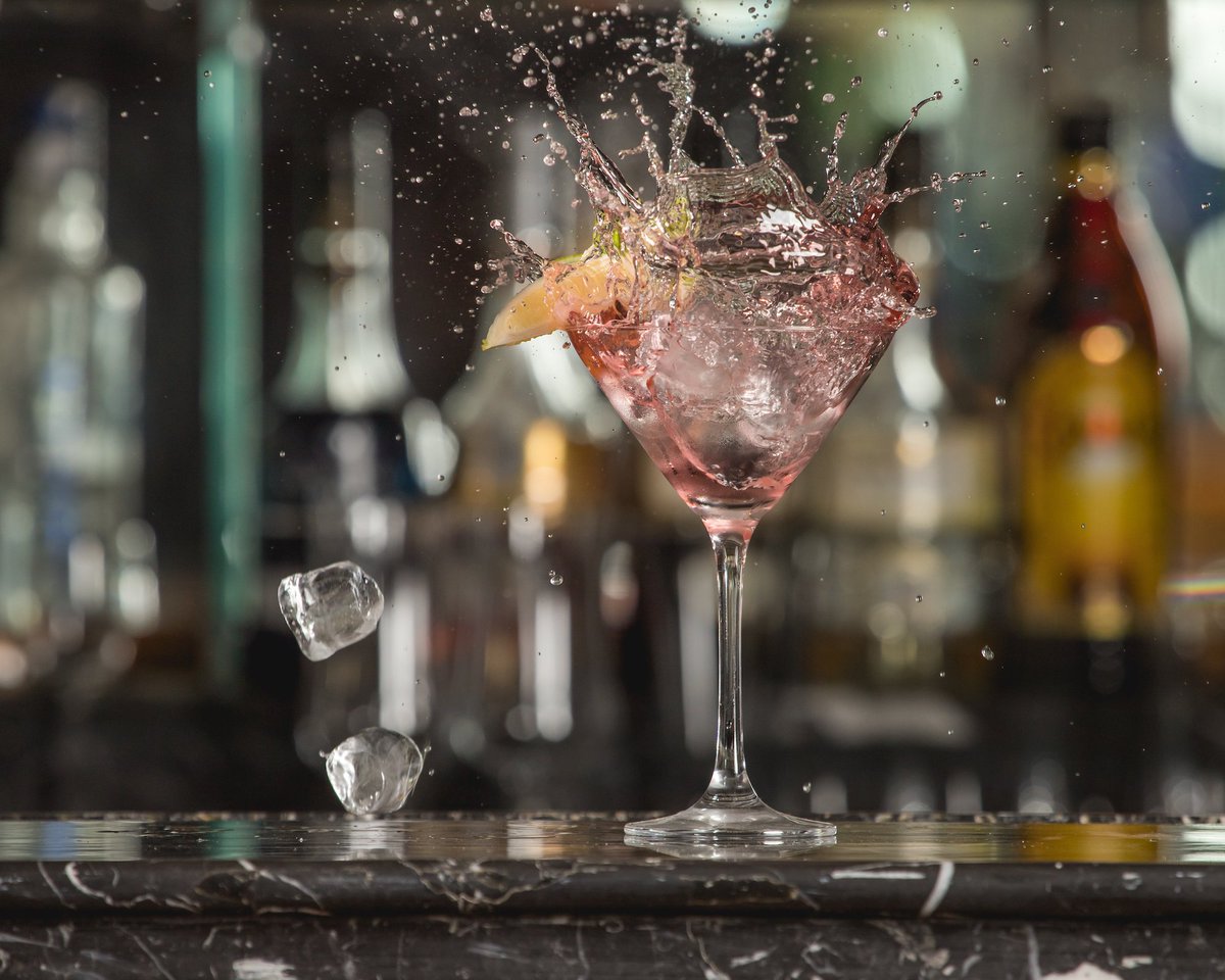 OberoiSahlHash's tweet photo. “Simplicity is the ultimate sophistication.” 
#MyOberoi #Mixology https://t.co/DaYko7x61b