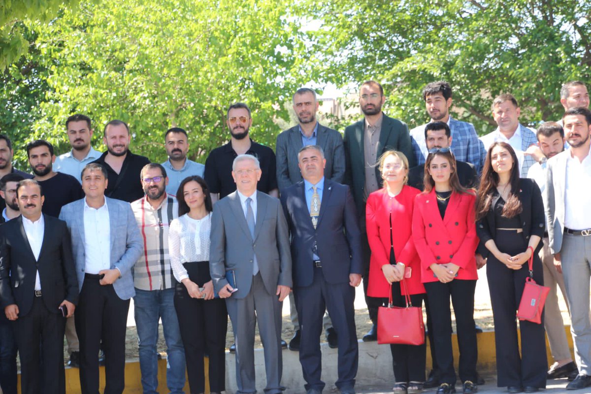 AvAhmetTuysuz's tweet photo. Hukukçularımızla sandık ve seçim güvenliği için bir araya geldik. Hukuku tesis edeceğiz sana söz! https://t.co/hnTRrz4qDu