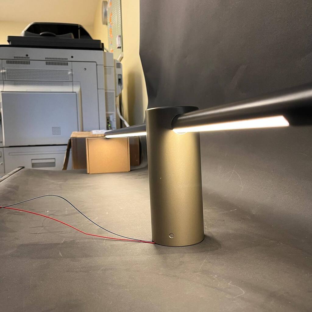 IlluminLighting's tweet photo. Contemporary wall light, constructed using laser cut mild steel tubes, powdercoated in black &amp; gold and illuminated using an LED ribbon 😍💡

#LED #wall #light #steel #laser #cut #bespoke #unique #design #interior #decor #lighting #bespokelighting #lig… https://t.co/9PiMt8bSZE https://t.co/RCmZp1b0ml