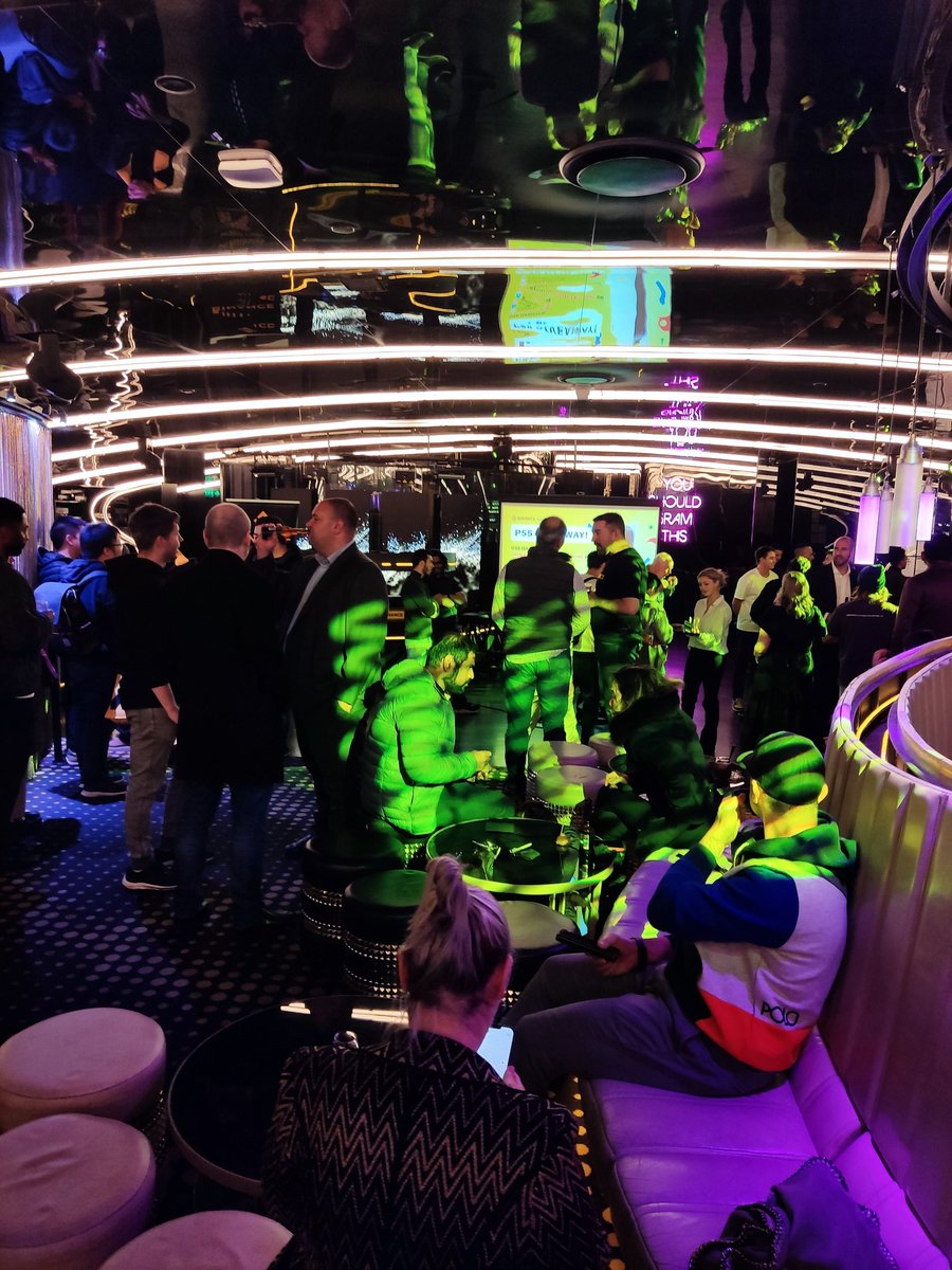 AficionadoAlts's tweet photo. Awesome vibes at the #binancemeetupmelbourne https://t.co/jDRvBelUpx