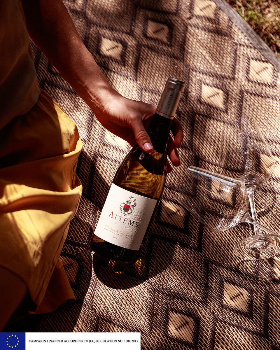 Attems_wines's tweet photo. An open-air Aperitivo: flowery, ethereal, delicate. Just like #Attems Ribolla Gialla 2022.
#AttemsWines #Friuli #wine #winelovers #instawine #winetime #ilbuonodelfriuli https://t.co/uD6u3VRtHc