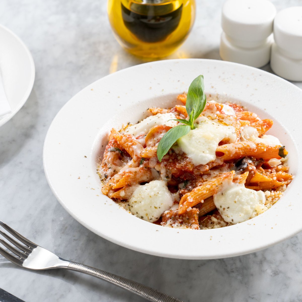 CisneKsa's tweet photo. باستا على الغداء!؟😋⁣
⁣
“PENNE SICILIANO”

#الدمام #الخبر #الشرقية #مطاعم #الرياض #جدة #البحرين #قطر #فطور #غدا https://t.co/GpfXDdtZY4