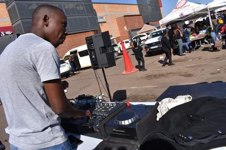 Youngsam____'s tweet image. Your Character Is Your Trademark, So Don't Go Around Violating Copy Right, Stay Original. #TruthOverFame #forthedjs 💖🏌