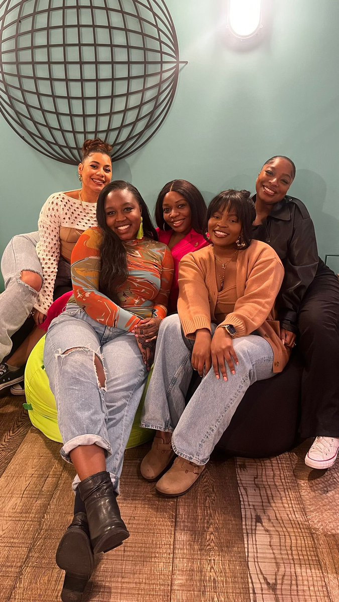 audreythefinest's tweet photo. Happy #thereceiptspodcast day this week we’re joined by the incredible &amp; hilarious Yoruba babes of  @ISWISPodcast 2 hours of gist hope you love it https://t.co/GT1Fd5y9Ee https://t.co/HOiMflwywq