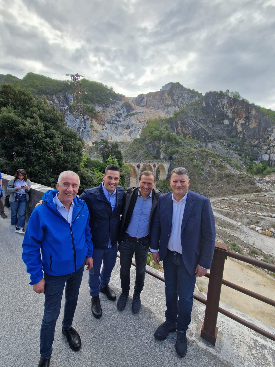 FENEALUIL_'s tweet photo. #DiamoVoceAlPaeseReale
La mobilitazione UIL continua
Oggi assemblea FenealUil del settore #lapideo Incontro alle 13,30 con i lavoratori del comparto principe dell'economia apuana con Pierpaolo Bombardieri Vito #Panzarella, Paolo Fantappiè e Daniele Battistini
#Distretto #carrara https://t.co/NXtXBeLXhO