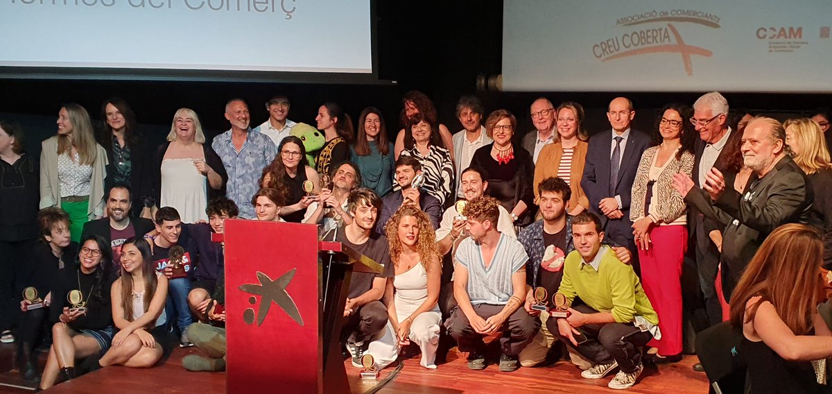 eixosbcn's tweet photo. Felicitats, companys de @CreuCobertaShop, per la fantàstica gala d'aquesta passada nit. Per 7 anys més de #PremisHermes, unint #cinema i #comerç, #creativitat i #talent. I, moooolt important: enhorabona a tots els guanyadors! 👏👏👏 https://t.co/hPJuD6bHrk