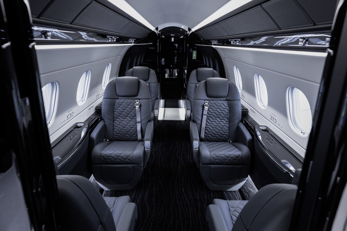 designetal's tweet image. CUSTOM PRAETOR 500 BY EMBRAER 

@embraer  have been shortlisted for the Private Jet Design Award in  The International Yacht &amp;amp; Aviation Awards 2023.

thedesignawards.co.uk/international-…

#embraer #praetor #praetor500 #privatejet #businessaviation #luxuryjet