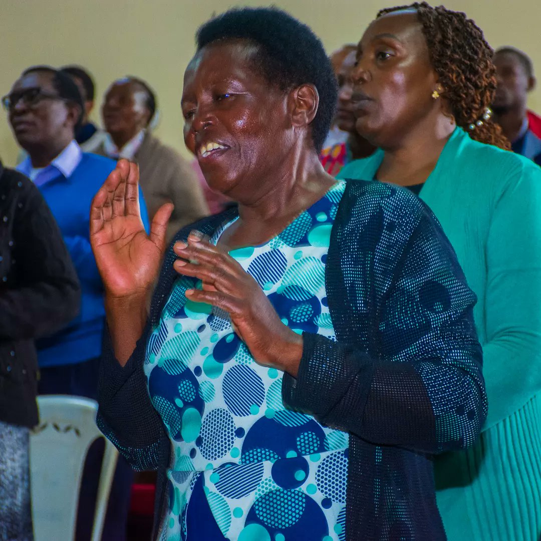 PCEAGateway's tweet photo. Our heart is connected to God with joy and happiness, love and kindness ๐ through praises. #forrenewedstrengthwaituponthelord #GodIsGreat #pceagateway #wednesdayconnect #ThankYouLord #GodIsAble REV. Watesh Page Samuel Njoroge Mwas https://t.co/soIOwtm906