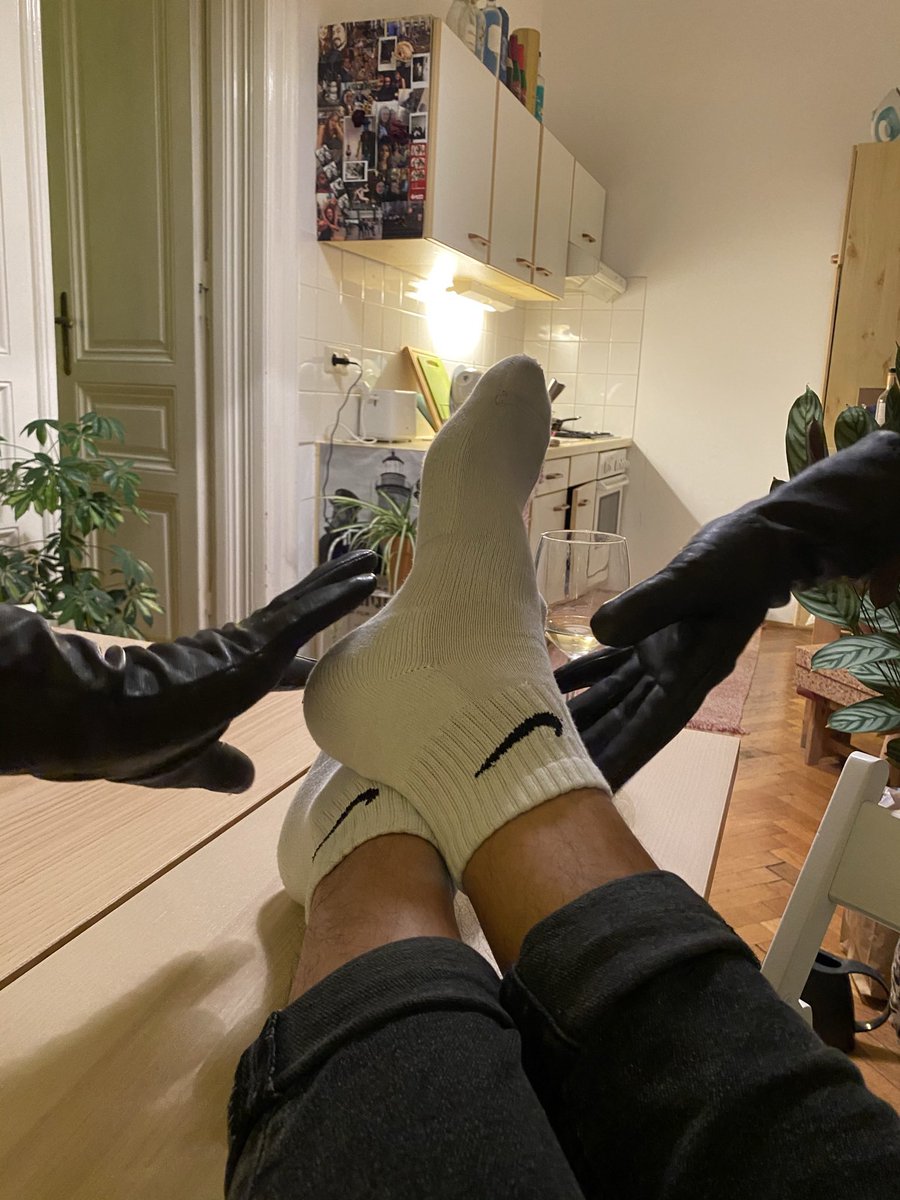 DannMaking's tweet image. Happy Wednesday boys! 💦