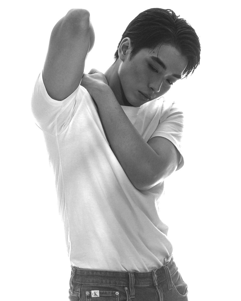 BGYO_Gelo's tweet photo. Star Magic Hot Summer LaHot Sexy https://t.co/3TZhEFX3b7